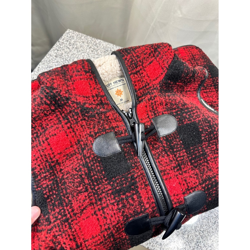 Ruff Hewn Men's Red Black Plaid Sherpa Lined Hooded Vest Size‎ M Duffle Style